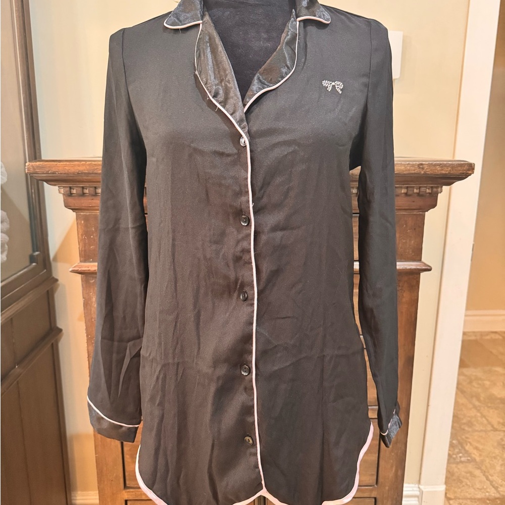 Victoria’s Secret night shirt